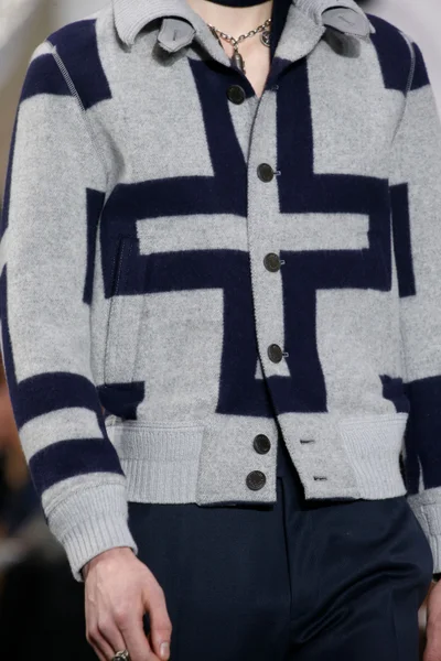 Look 80